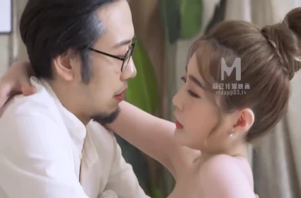 Clip em Mai, cô giáo dạy là lớp trưởng, show hàng mời khách