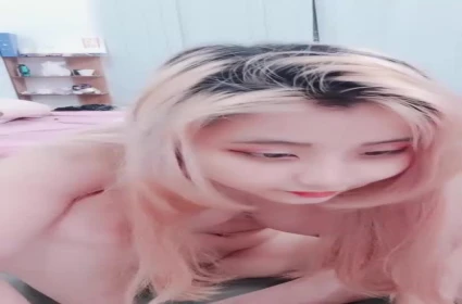 Livestream em gái nứng lồn đi làm, video xxx San Marino cho đỡ buồn